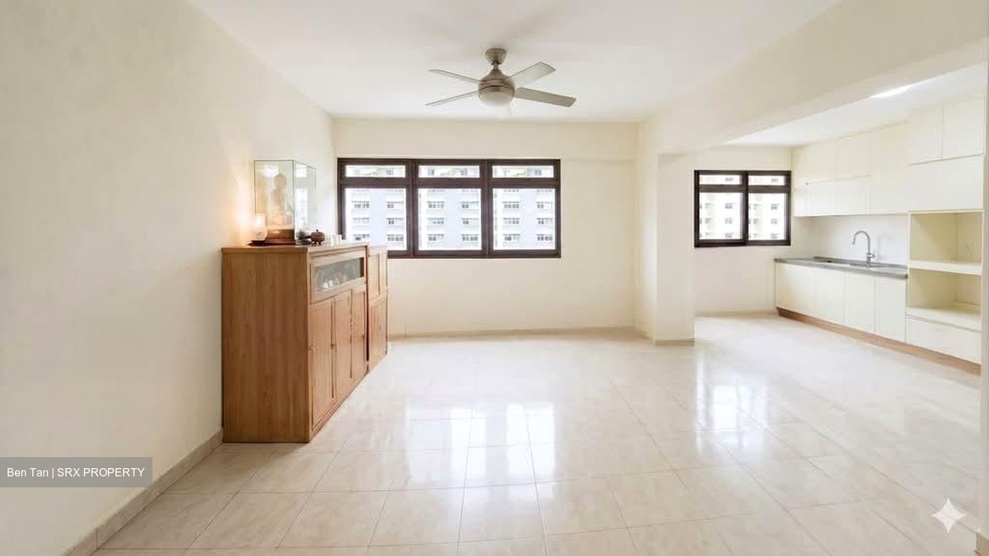 Blk 311 Jurong East Street 32 (Jurong East), HDB 5 Rooms #559060811
